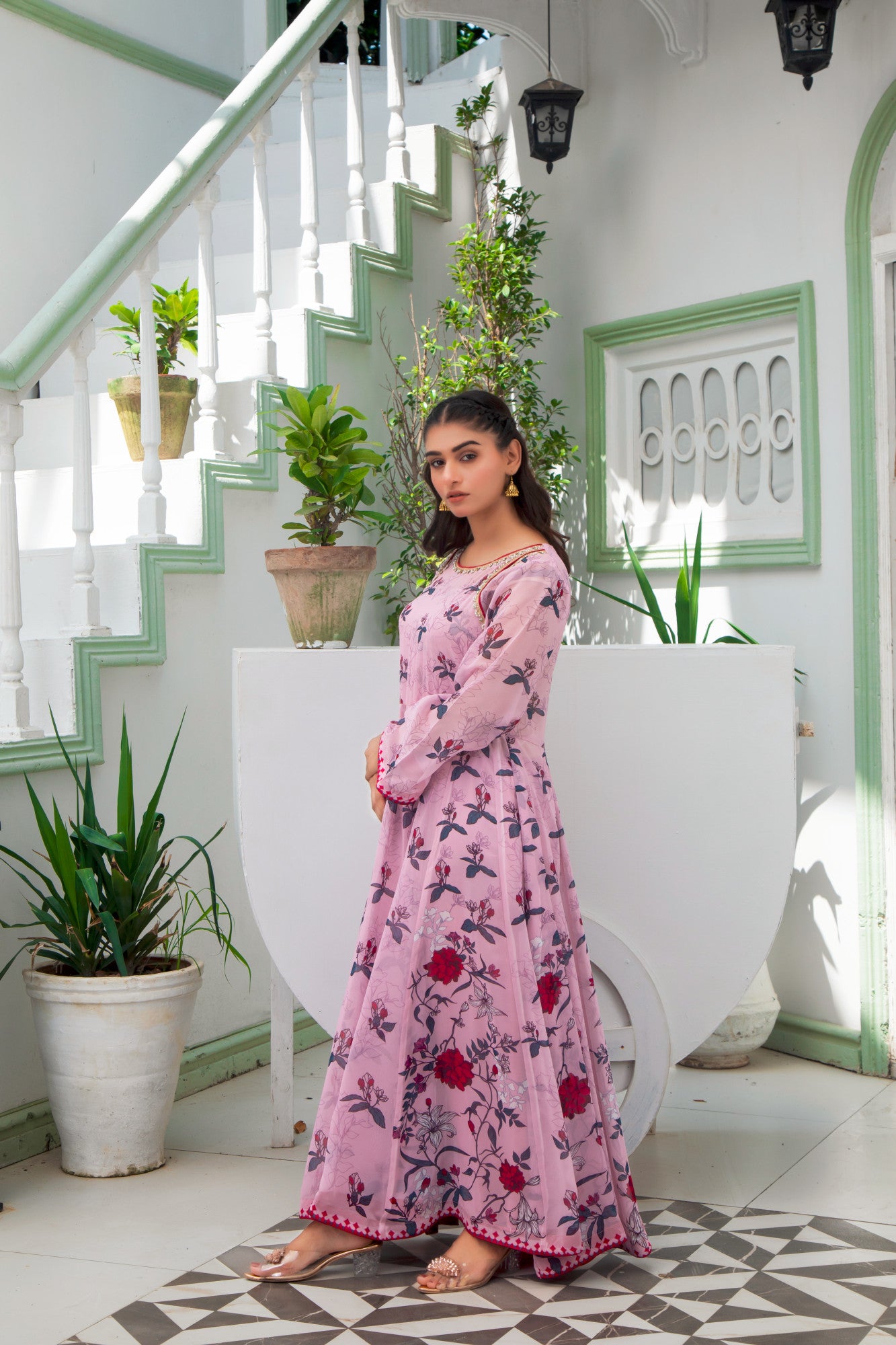 Soft casual dress for ladies with floral print