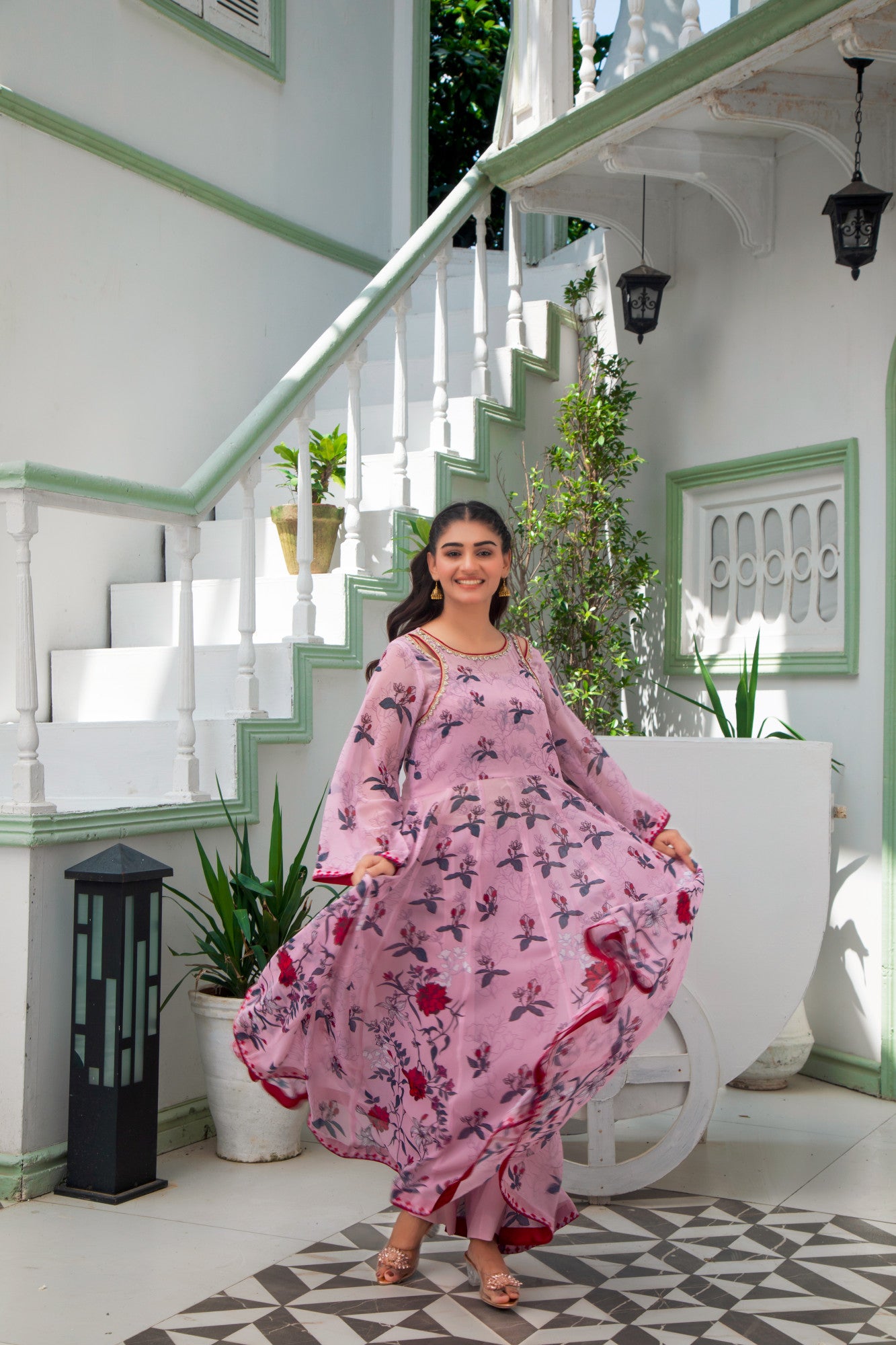 Soft casual dress for ladies with floral print