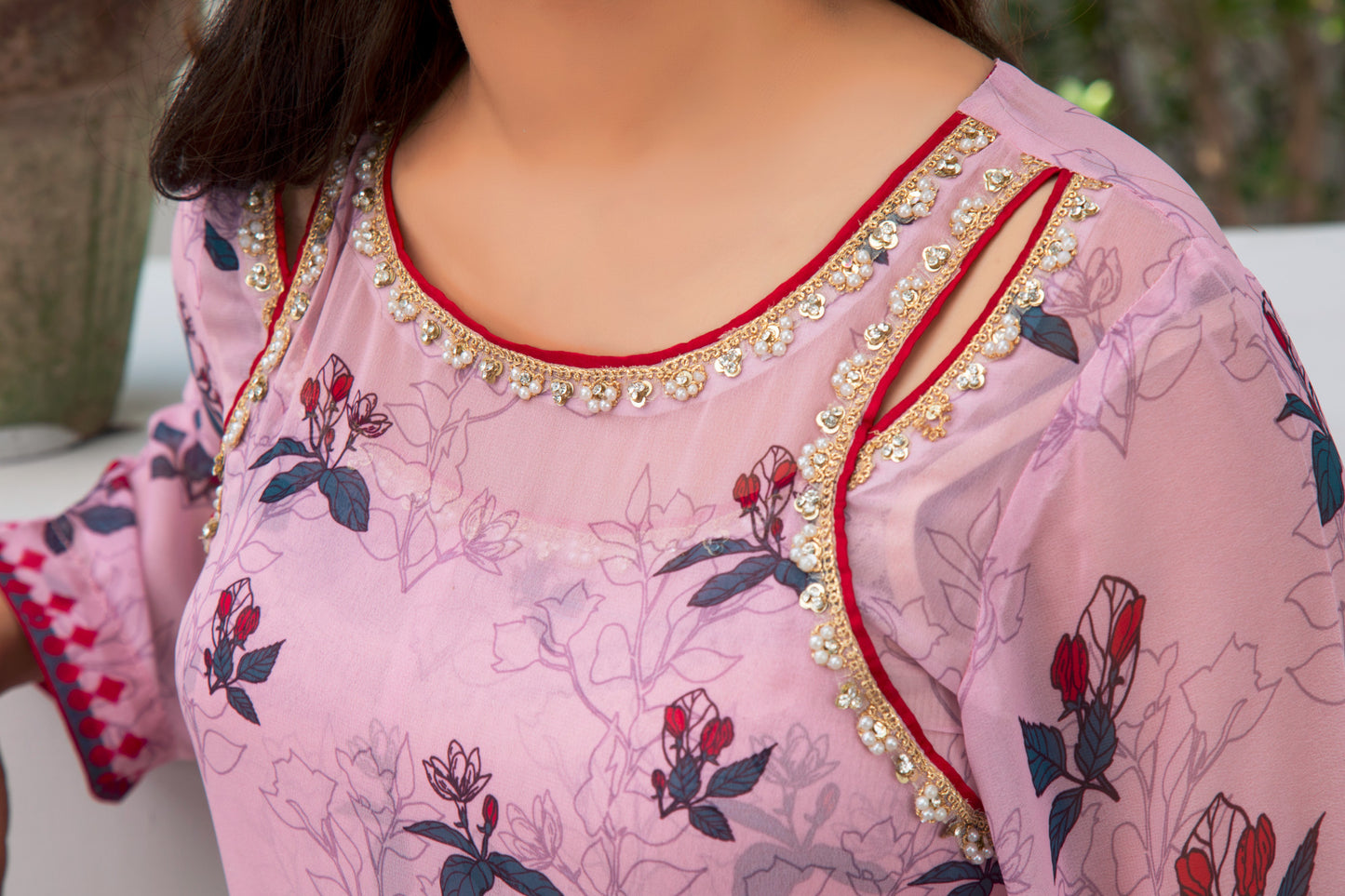 Soft casual dress for ladies with floral print