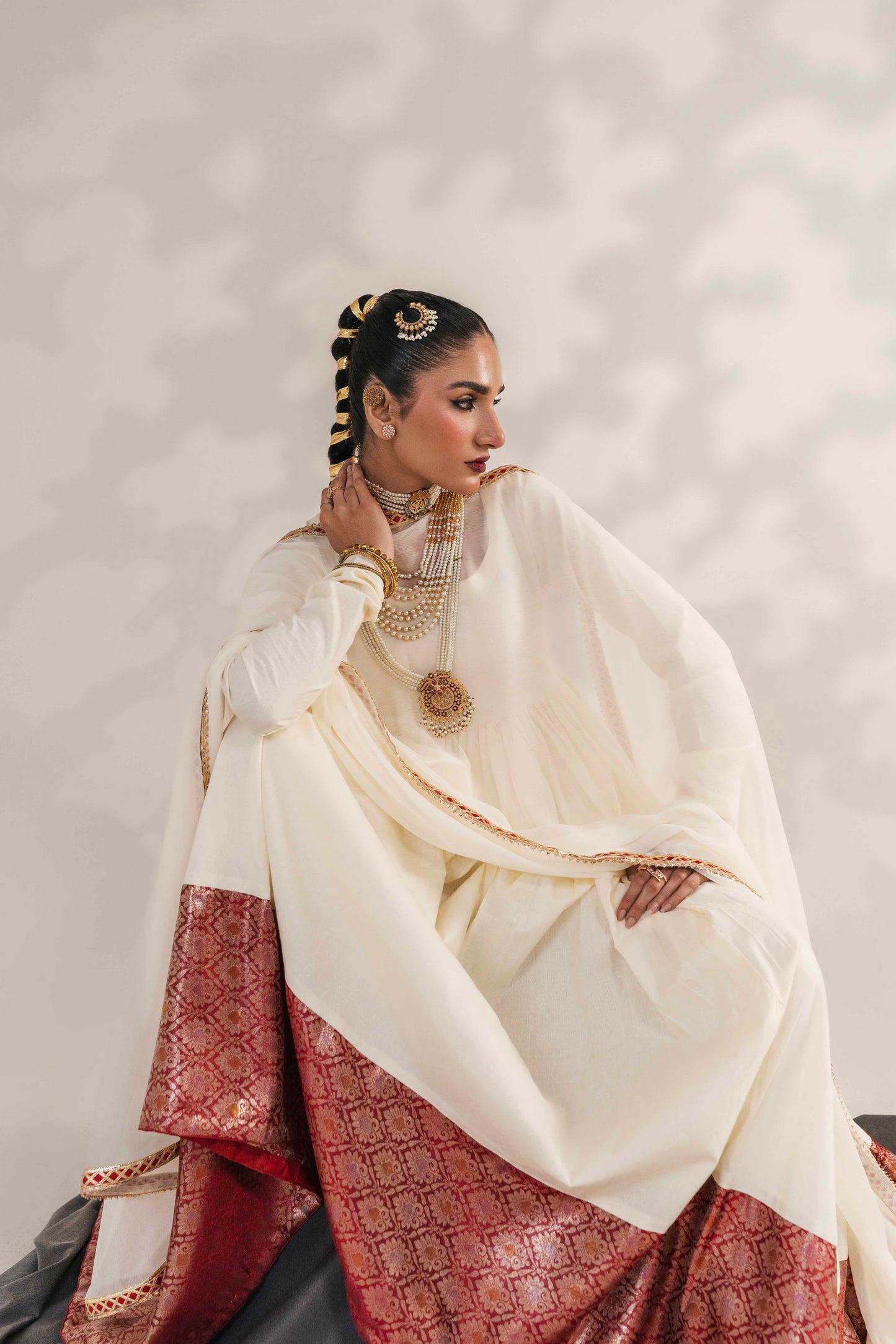 Classic embroidered long shirt for women