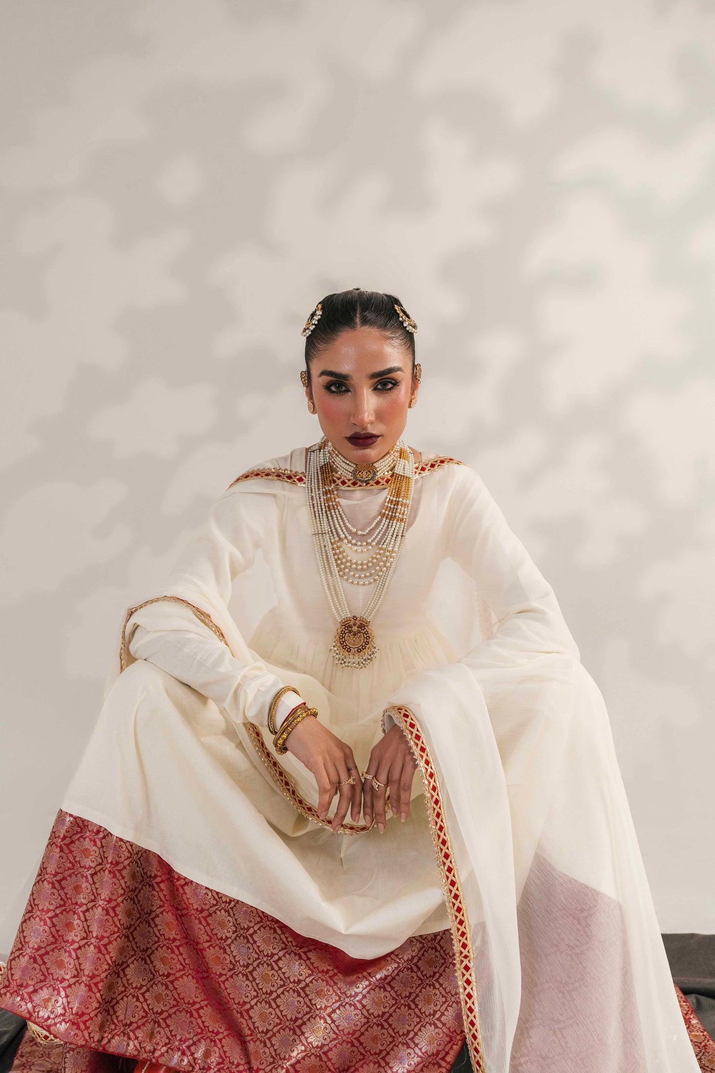 Classic embroidered long shirt for women