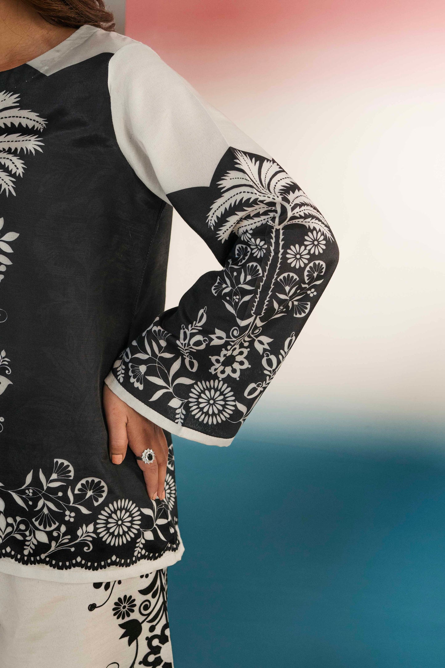 Soft and comfortable embroidered ladies outfit
